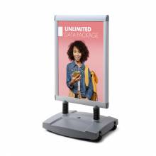 Windtalker® Excel plakátový stojan s plnitelnou plastovou základnou